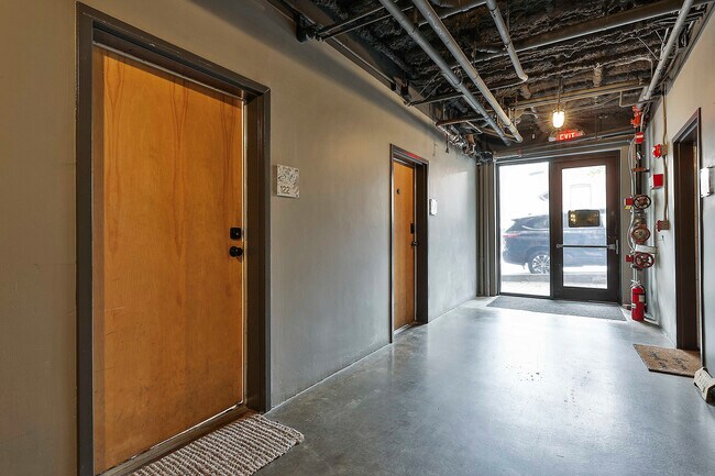 Building Photo - 675 Greenwood Ave NE
