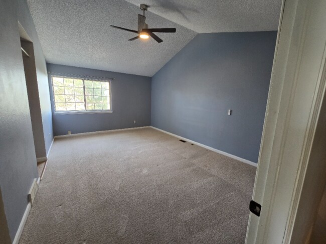 Building Photo - 1470 S Quebec Way