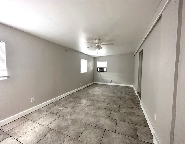 Foto del edificio - FIRST MONTHS RENT FREE!!! 3/1 HOME IN FT. ...