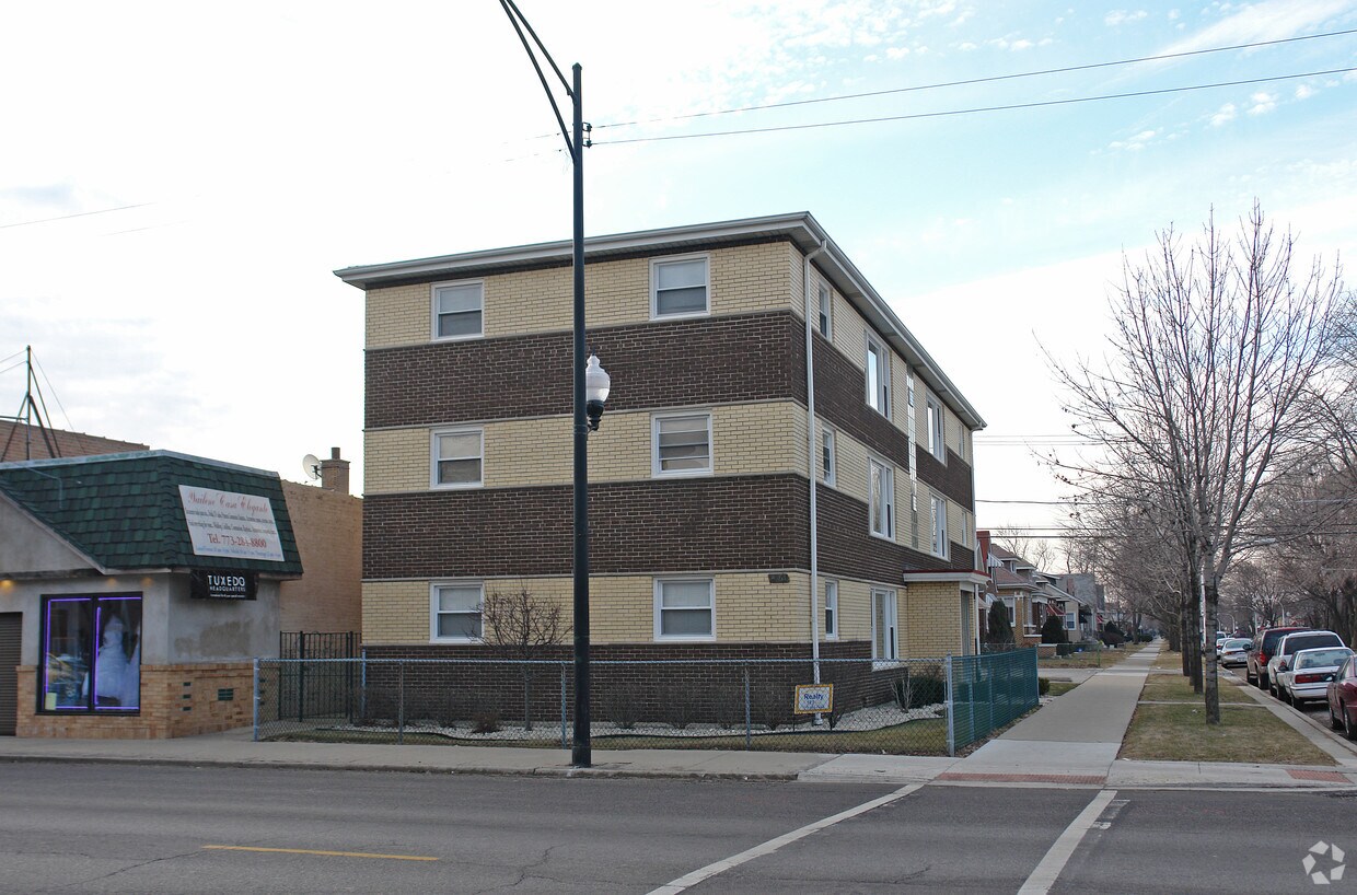 Primary Photo - 4061 W 63rd St