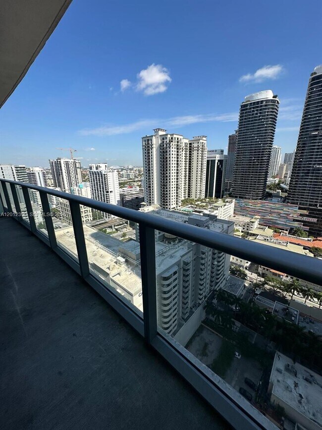 Foto del edificio - 1100 S Miami Ave