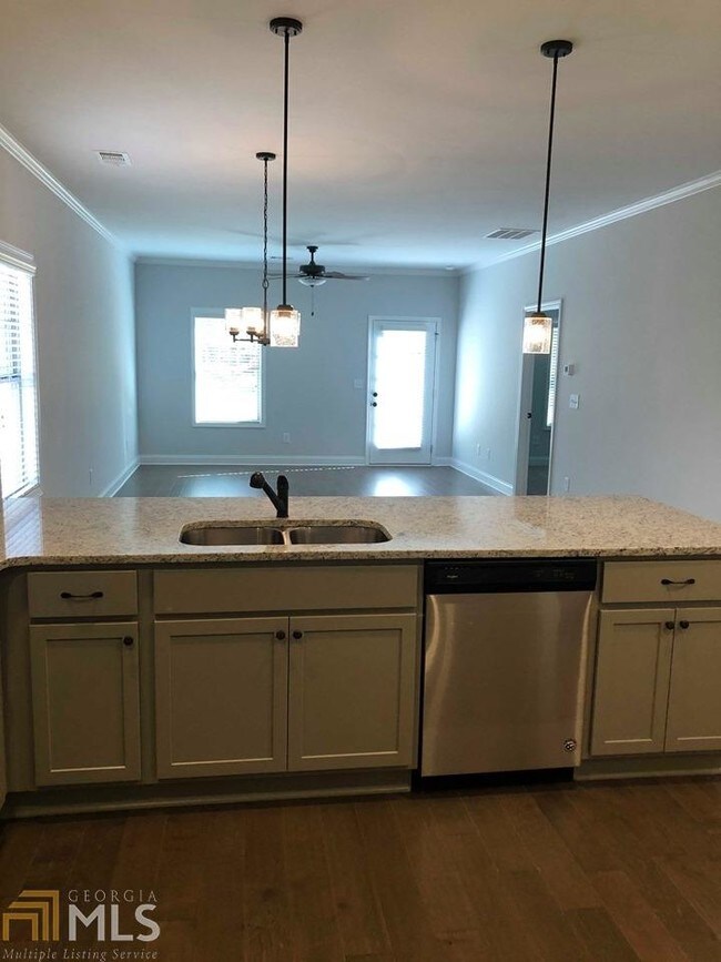 Foto del edificio - 3742 Shady Valley Ln