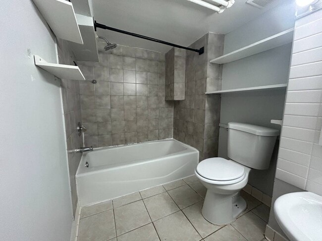 Building Photo - 1466 Commonwealth Ave