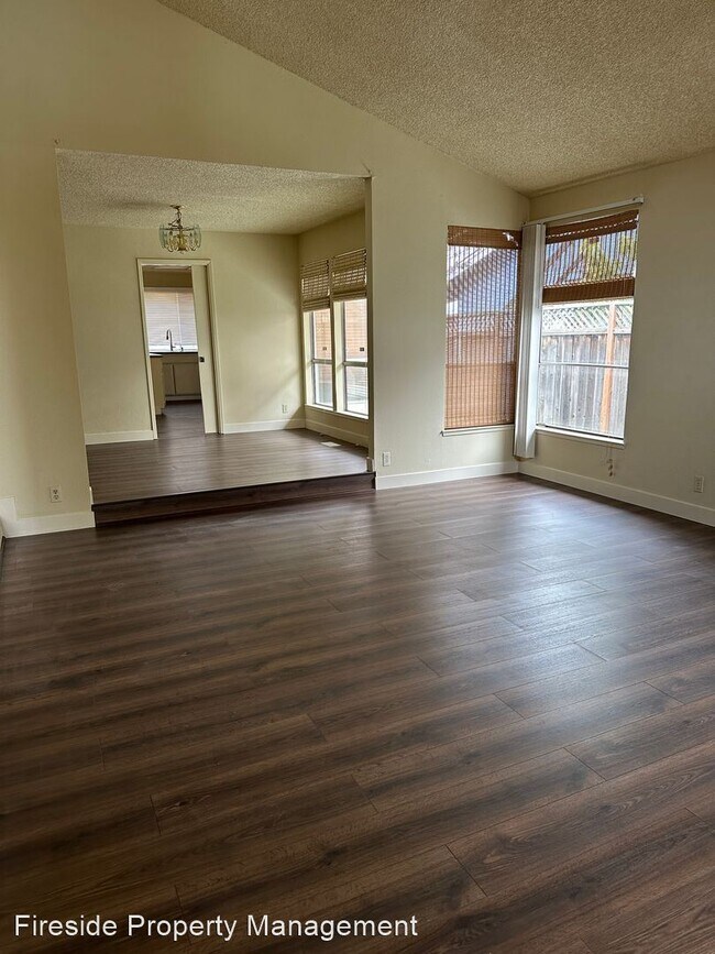 Building Photo - 3 br, 2 bath House - 1685 Four Oaks Rd