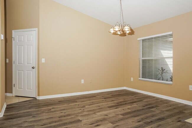 Foto del edificio - 2715 94th St E