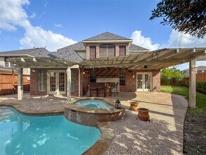 Building Photo - 1762 Lakeside Enclave Dr