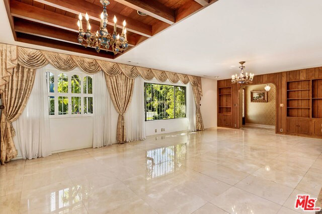 Foto del edificio - 608 N Camden Dr