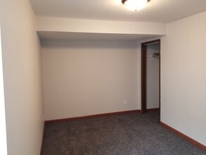 Building Photo - 200 N 9th St