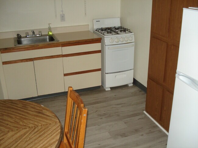 Building Photo - 277 Dravo Ave