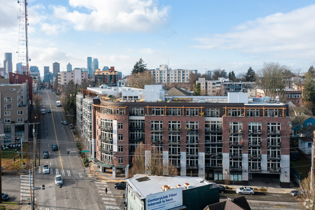 Primary Photo - Lawrence Lofts