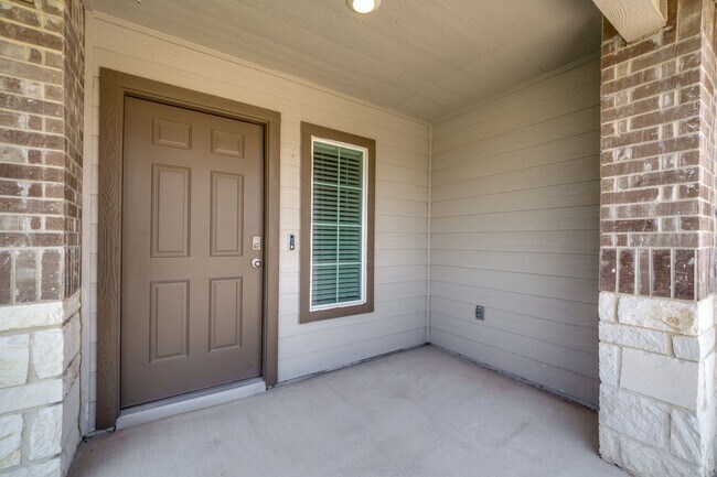 Building Photo - Beautiful 3-Bedroom, 2-Bathroom, Single St...