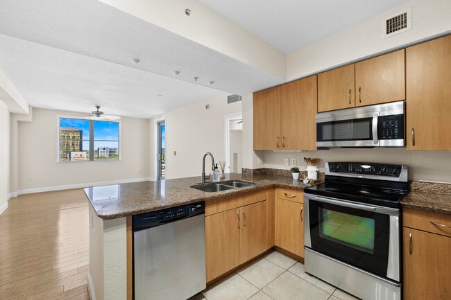 Building Photo - 1830 Radius Dr