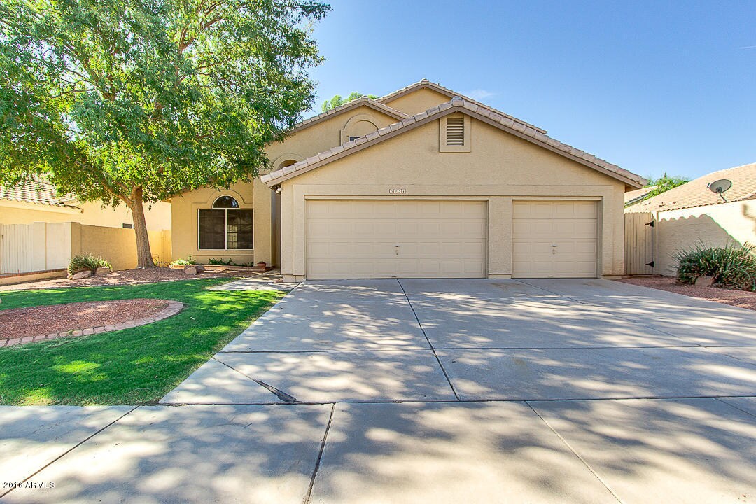 Foto principal - 5951 W Park Ave