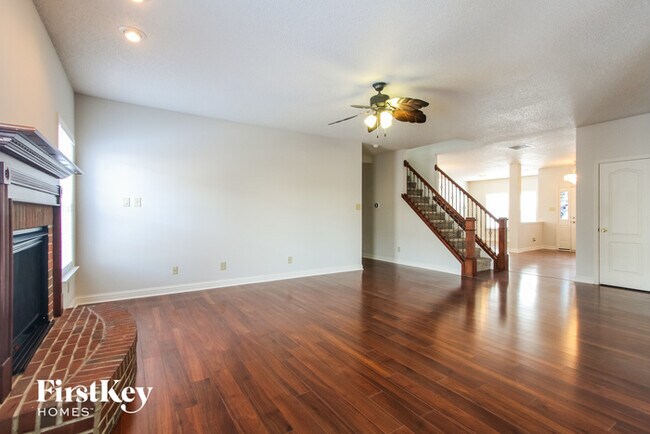 Building Photo - 2924 Hearthside Dr
