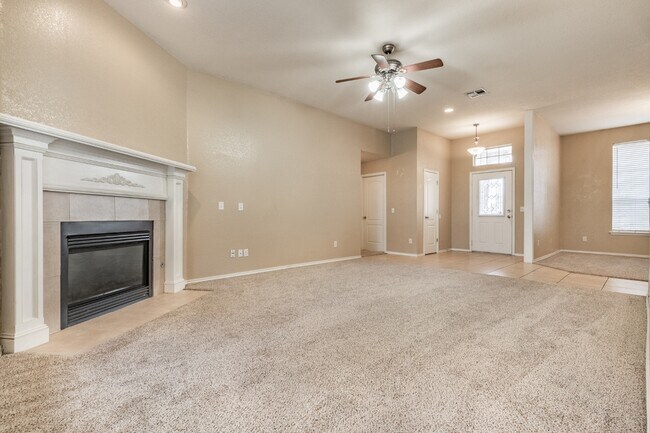 Building Photo - 1326 Dustin Dr