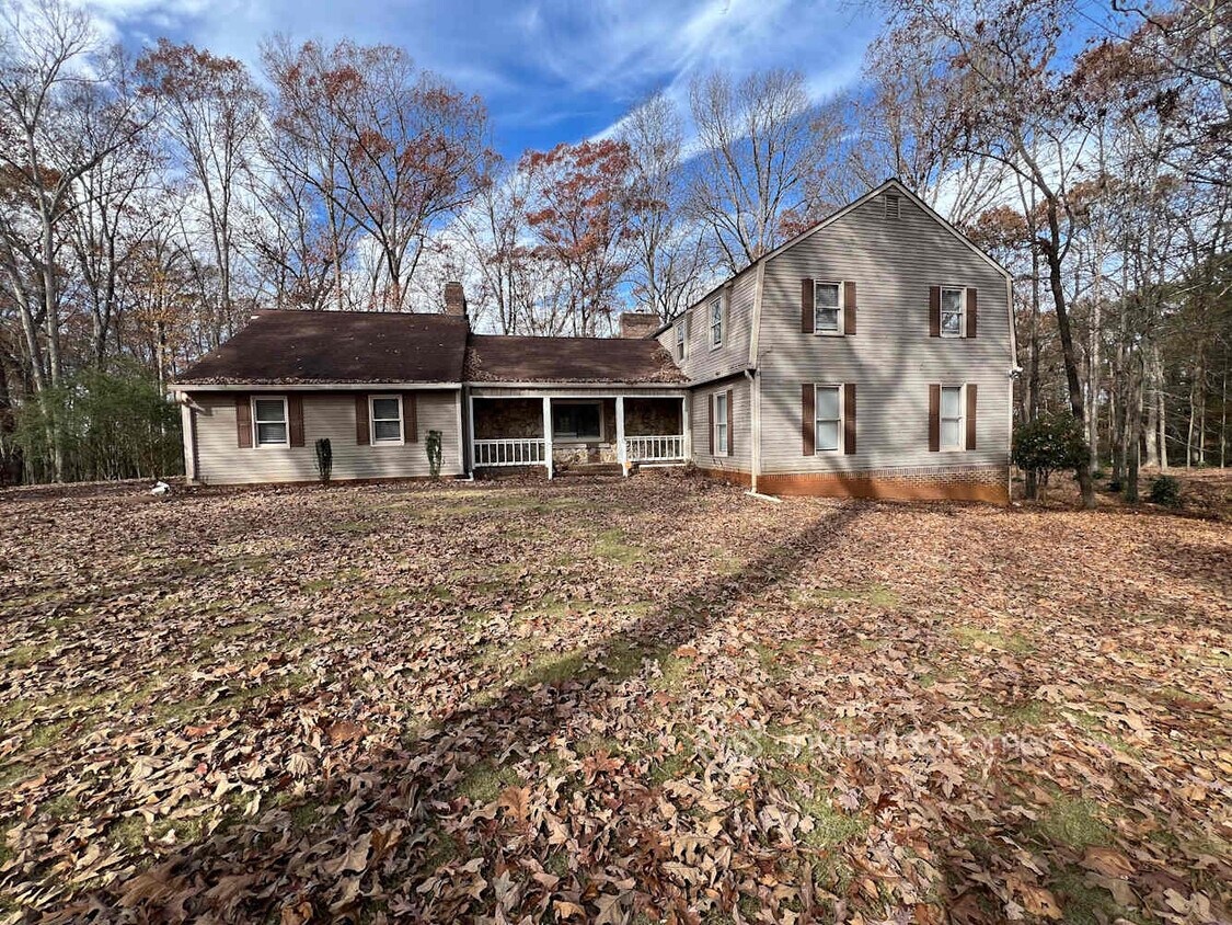 Foto principal - 2435 Lost Valley Trail SE