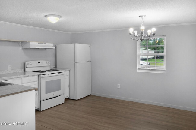 Foto del edificio - 1200 Rocky Run Rd