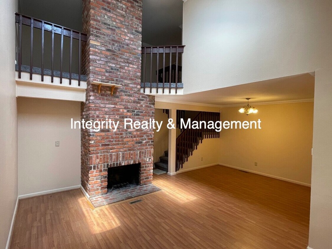 14002 E Quinn Cir, Aurora, CO 80015 House Rental in Aurora, CO