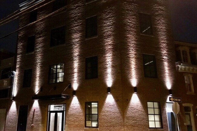 Foto del edificio - 3900 Warren St