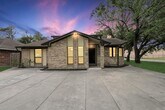 Foto principal - 6402 Skyview Dr