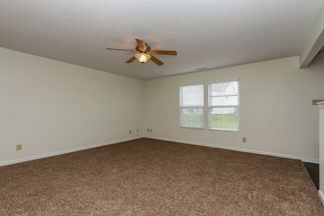 Foto del edificio - 3115 Black Forest Ln