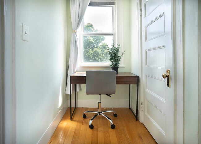 Rincón de estudio - 18 Magnolia Sq