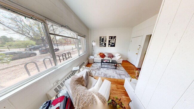 Foto del edificio - 1105 11th St