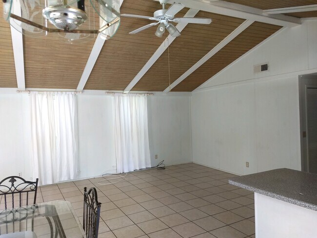 Foto del edificio - 2981 Staley St