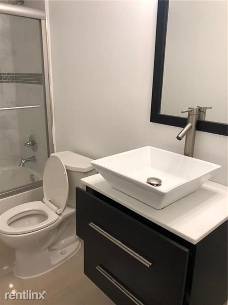 Foto del edificio - 3 br, 2 bath  - 4131 Stirling Rd Apt 104B