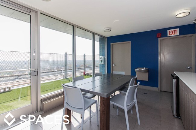 Foto del edificio - 5650 N Sheridan Rd