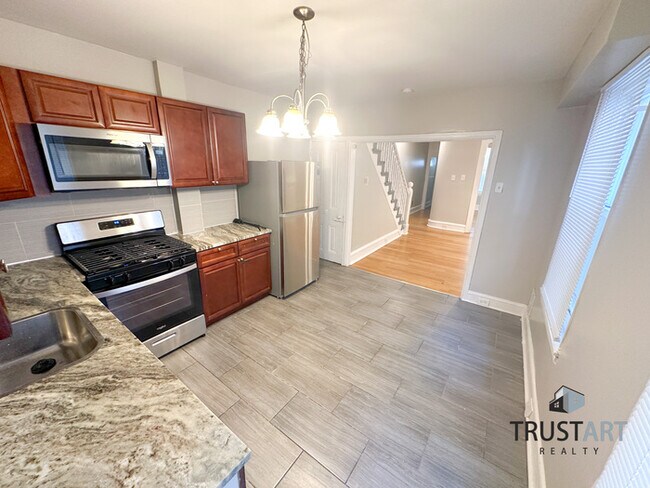 Building Photo - 3 Bedroom townhome in Mantua, Philadelphia!