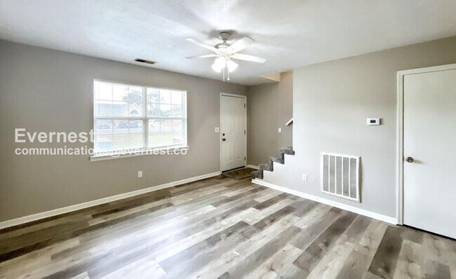 Building Photo - 57 Clara Dr