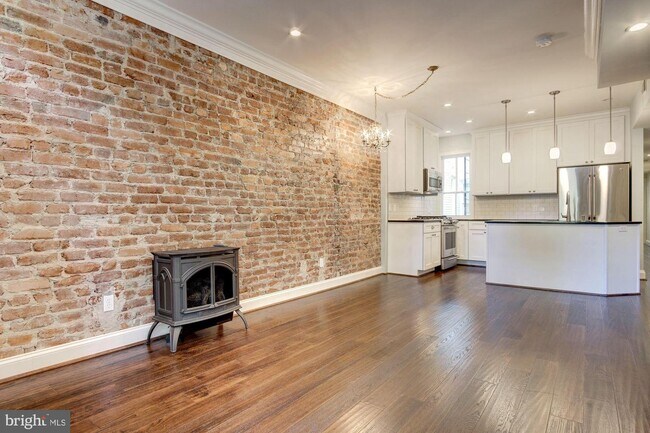 Foto del edificio - 3040 R St NW