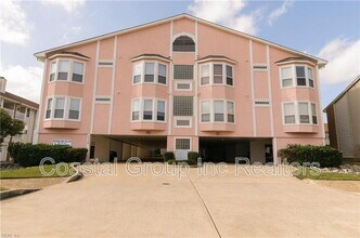 Building Photo - 2325 W Great Neck Rd