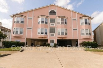 Building Photo - 2325 W Great Neck Rd