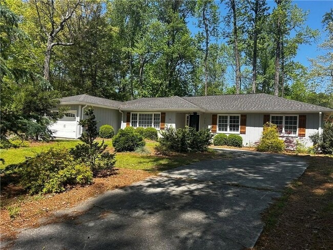Building Photo - 265 Pebble Trail