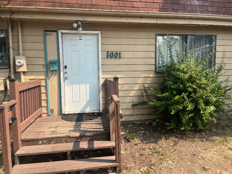 Primary Photo - 3001 S D St