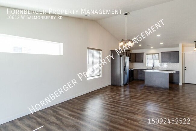 Foto del edificio - 10612 W Salmonberry