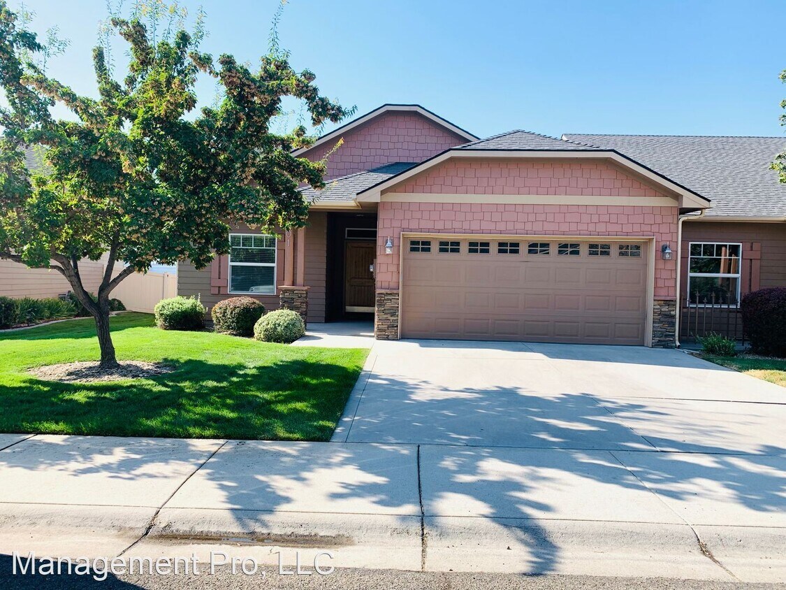 Primary Photo - 2 br, 2 bath House - 101 E. Ryegate Drive
