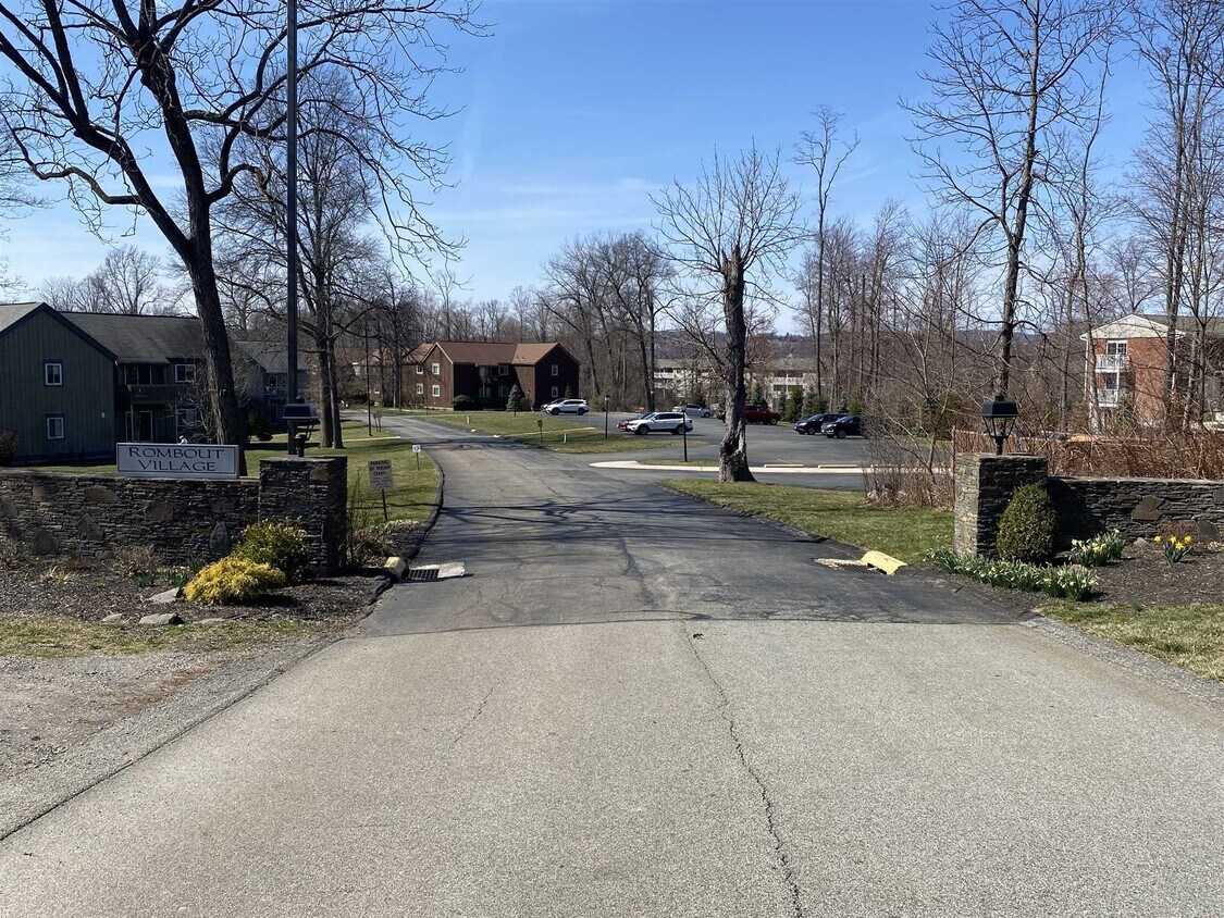 88 Sterling St, Fishkill, NY 12508 Condo for Rent in Fishkill, NY