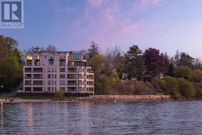 Building Photo - 10 Dalhousie Ave