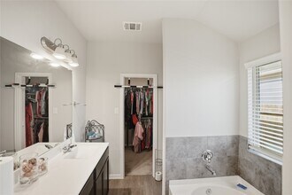 Building Photo - 1317 Clear Cedar Ct