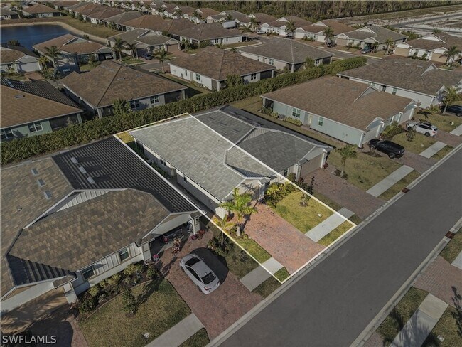 Foto del edificio - 1059 Enbrook Lp