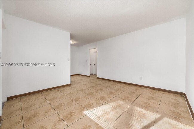 Foto del edificio - 932 Moffett St