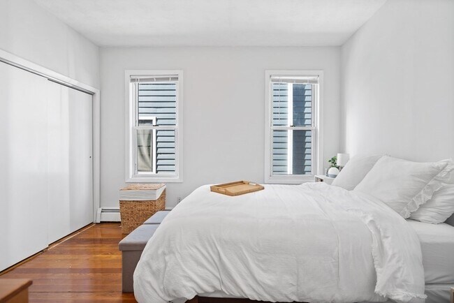 Foto del edificio - 703 E 2nd St