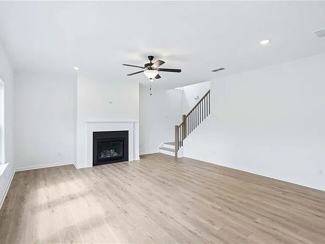 Building Photo - AVAILABLE SOON! Be the first to live in th...
