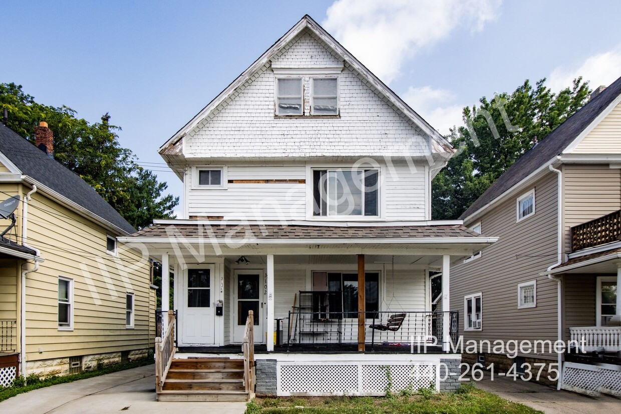 Primary Photo - 3104 Montclair Ave