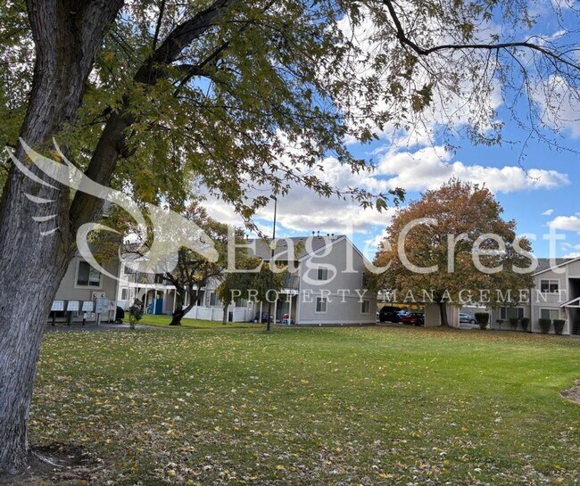 Foto del edificio - Two Bedroom Upstairs Unit in The Vineyards *$200.00 Off 2nd Month Rent**