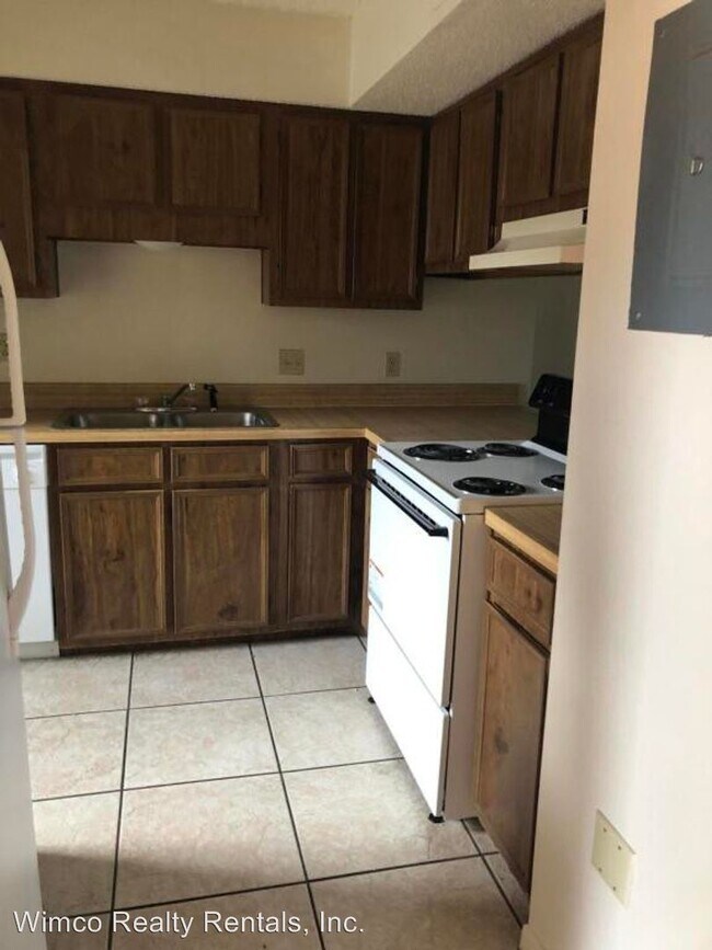 Building Photo - 2 br, 1 bath House - 123 Classic Ct.