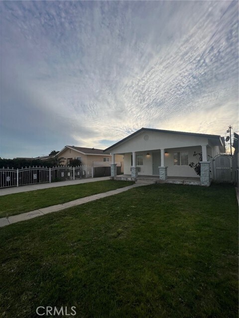 Foto del edificio - 6205 Pala Ave